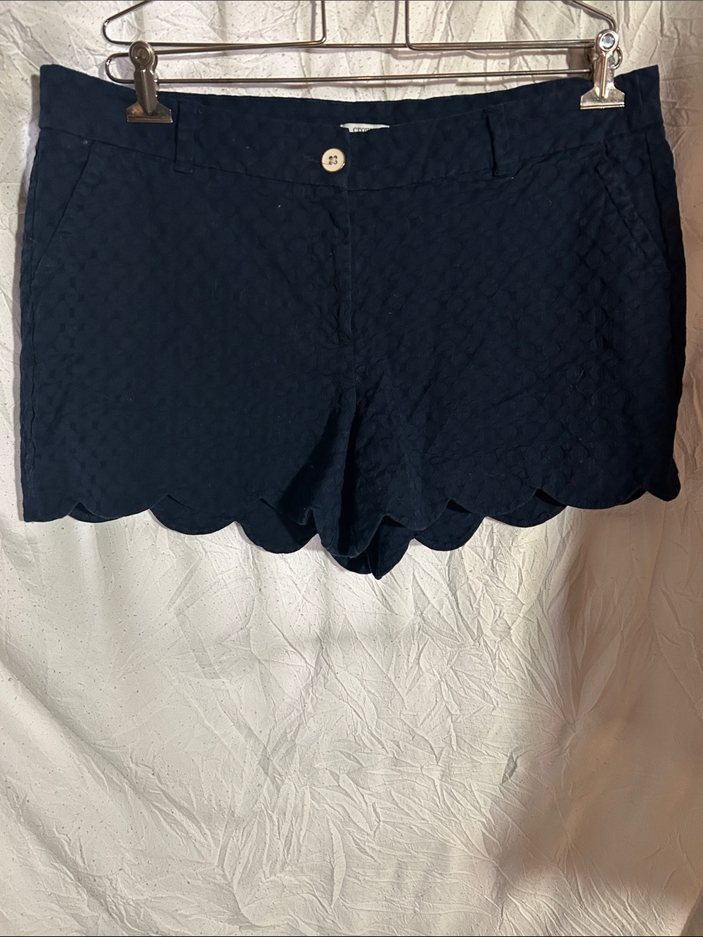 CRown & Ivy Navy Scallop Hem Women's Shorts size 16